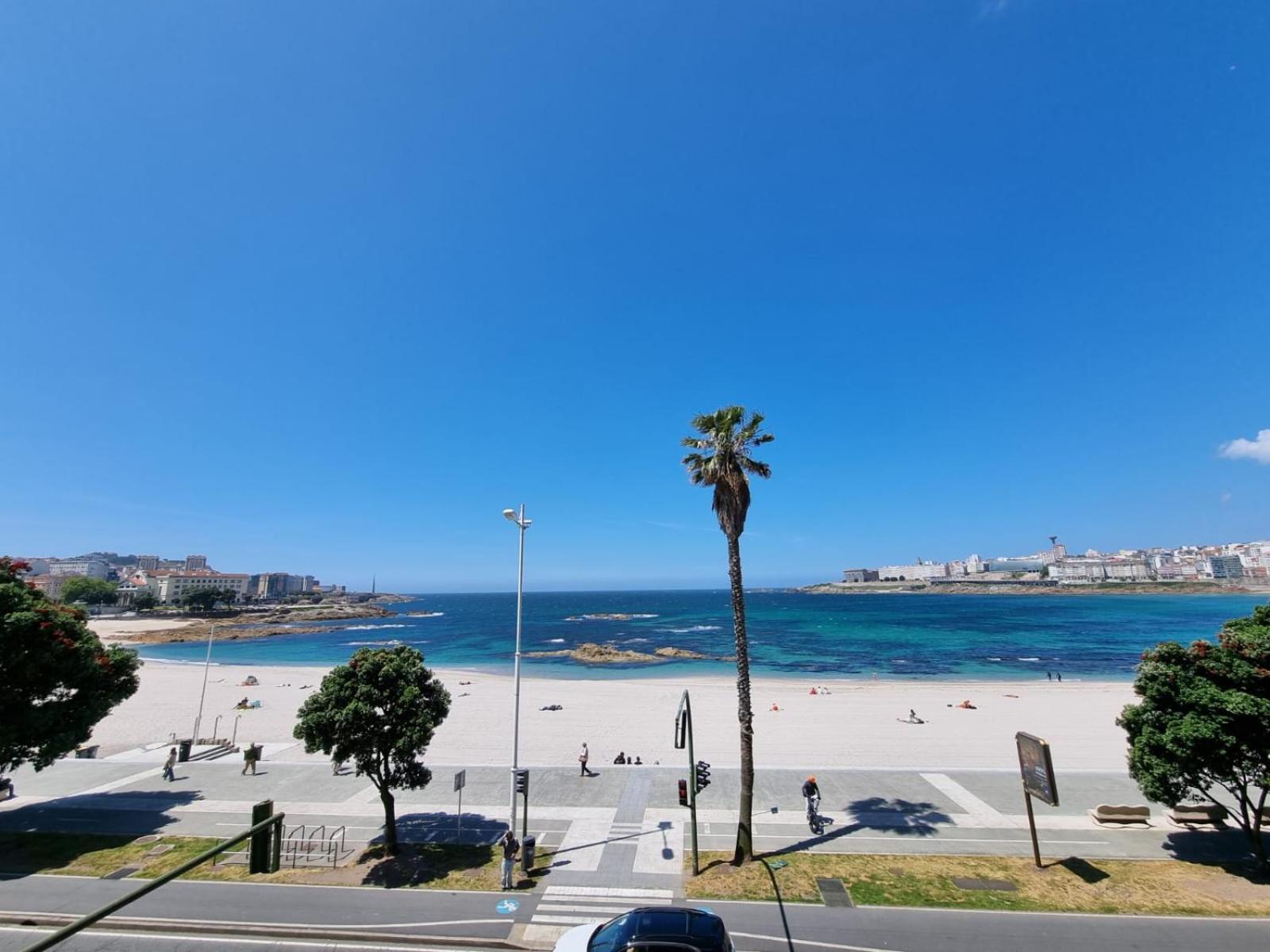 Vibescoruna-Rubine 20 A Coruna Luaran gambar